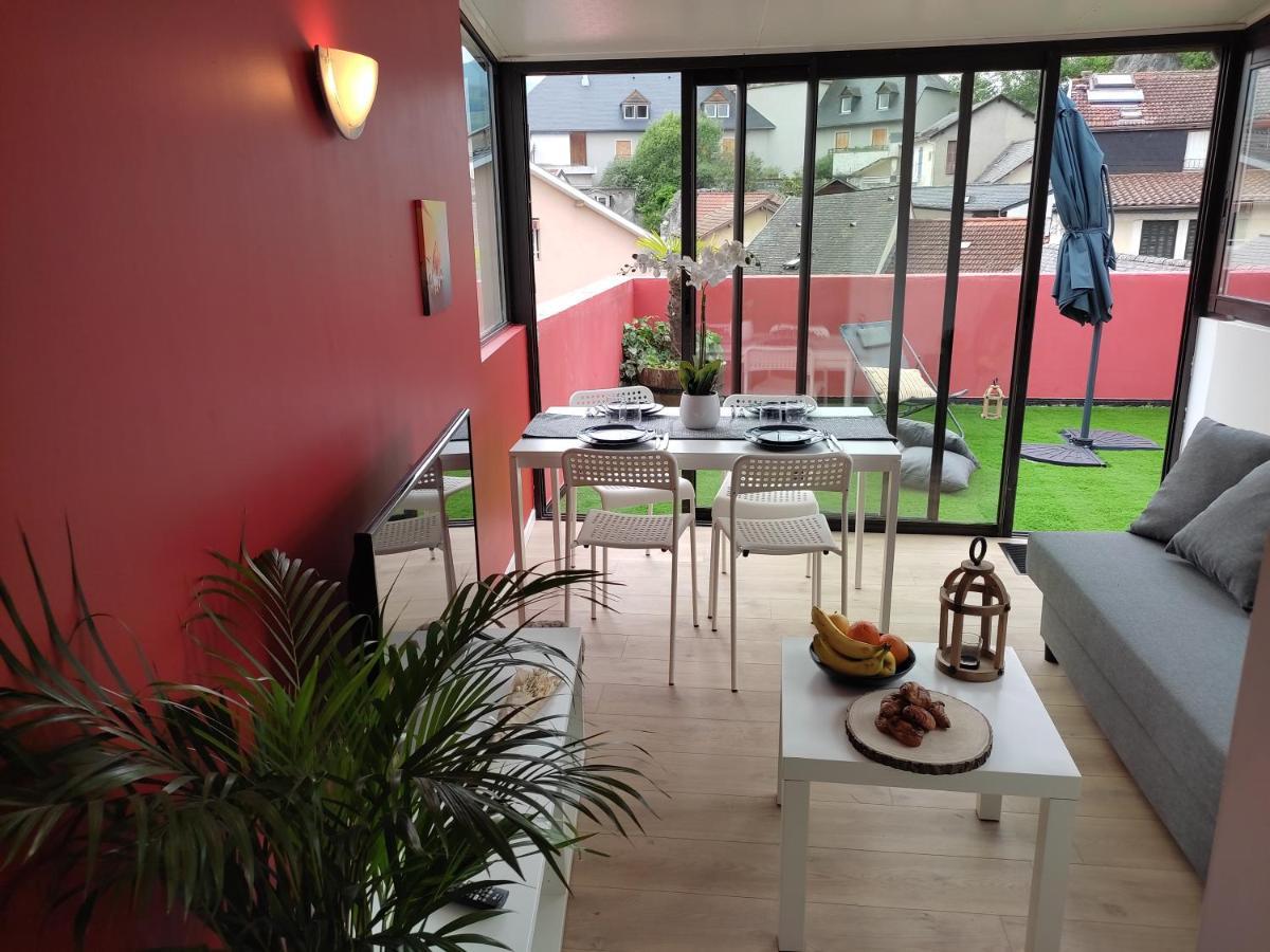 Air-Conditioned Flat With Terrace - Private & Independent - Lourdes Zewnętrze zdjęcie